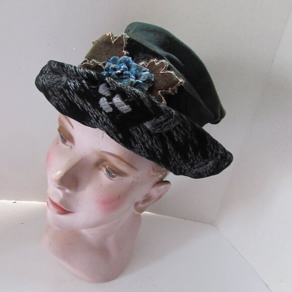 Antique Edwardian Style Black & Green Velvet Hat main image 7